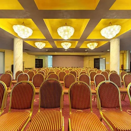 Merian Palace 4*